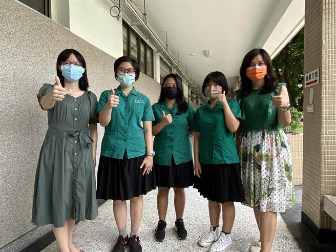 分科测验12日放榜，台中女中今年录取热门国立大学（台清阳交成政）共计316人，录取率49.14％。（张妍溱摄）
