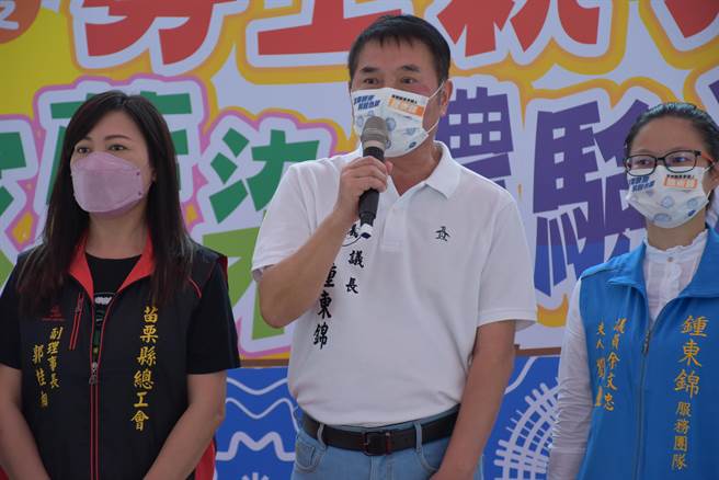 锺东锦肯定台大捍卫学术尊严。（谢明俊摄）