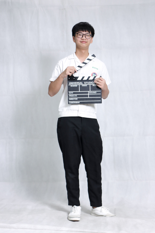 三重高中毕业生蔡典辰从国小到高中皆在地就读，高中时每学期都领有新北市的学生奖助。(照片/双溪高中提供)

