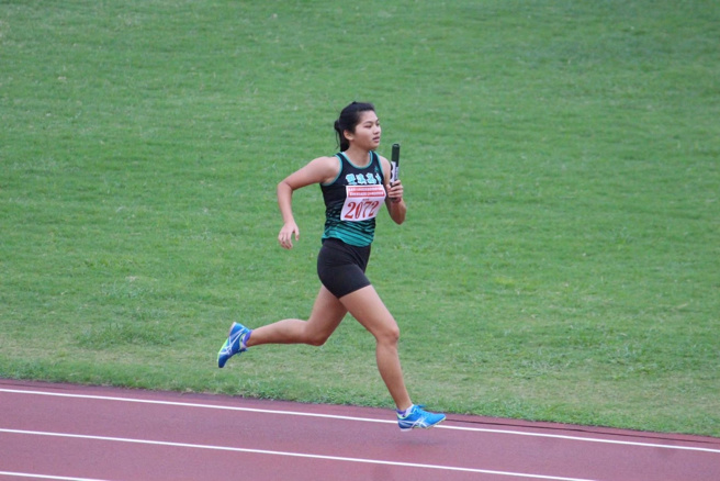 双溪高中的吴佩昕则为新住民二代，妈妈为越南籍，获国立体育大学。(照片/双溪高中提供)