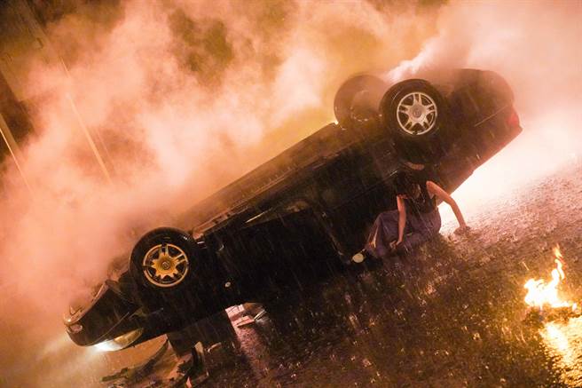 鄧紫棋日前拍攝新歌〈HELL〉MV。（華納音樂提供）