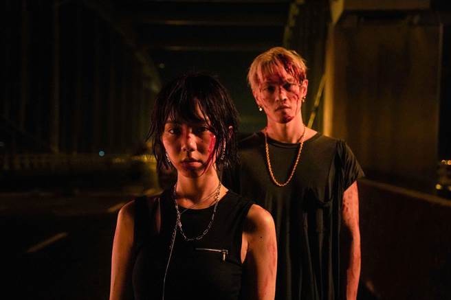 鄧紫棋日前拍攝新歌〈HELL〉MV。（華納音樂提供）