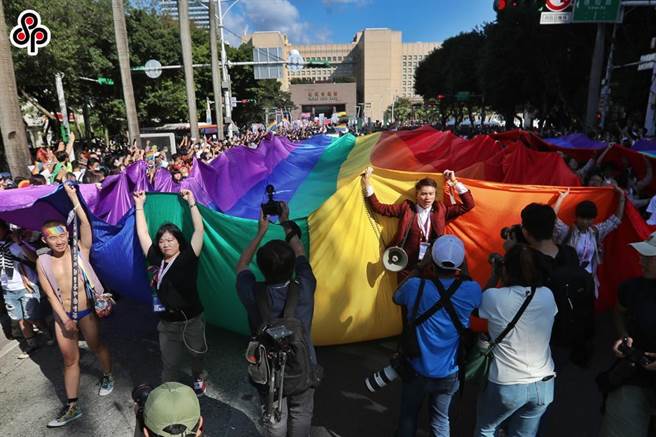 台湾每年会在10月举行同志游行。（报系资料照）