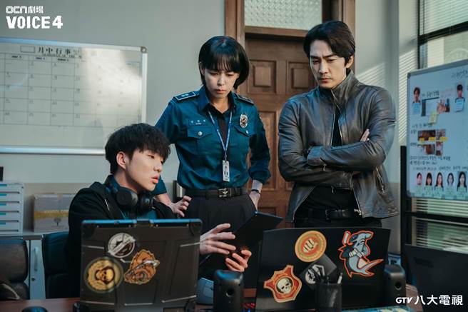 姜升润（左起）觉得李荷娜、宋承宪前辈身上有光。（八大提供）