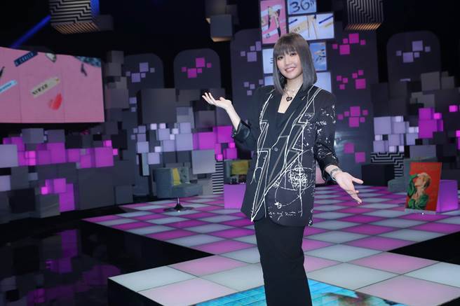 「天生歌姬」A-Lin上《36題愛上你》暢談創作。（公視提供）