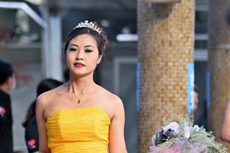 柬埔寨人妻美女來台19年 開心圓婚紗夢