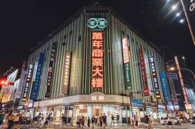 vacanza今年七月进驻西门万年大楼，打造「假期饰品贸易公司」。（vacanza提供）