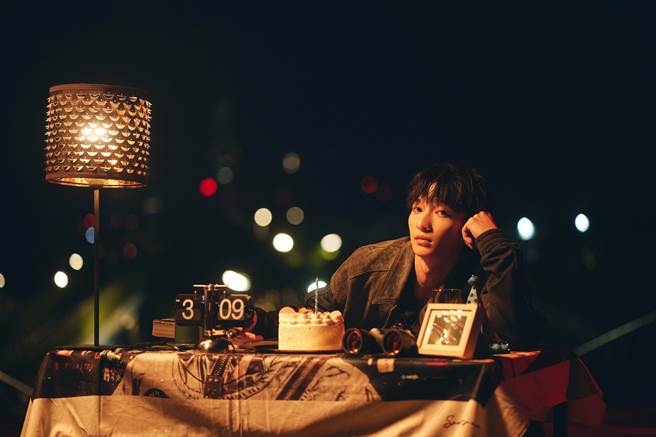 尚融近日推出新單曲，歌聲被製作人陳珊妮誇讚。（索尼音樂提供）