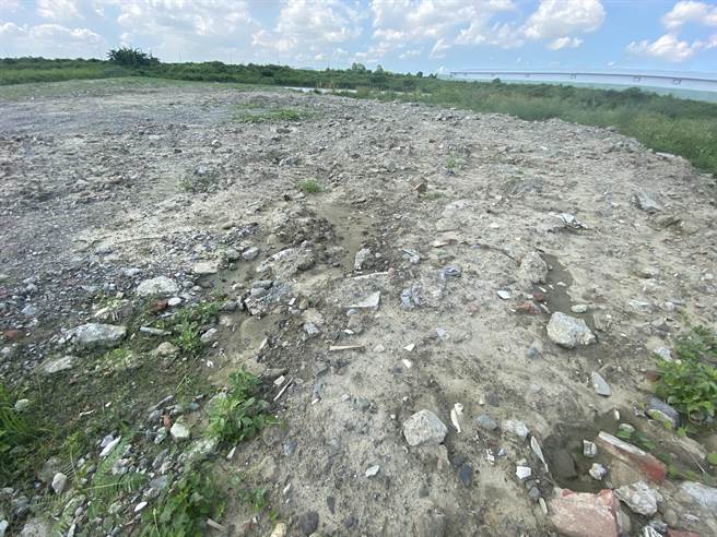 养猪场业者近期刚进行整地。(曹婷婷摄)