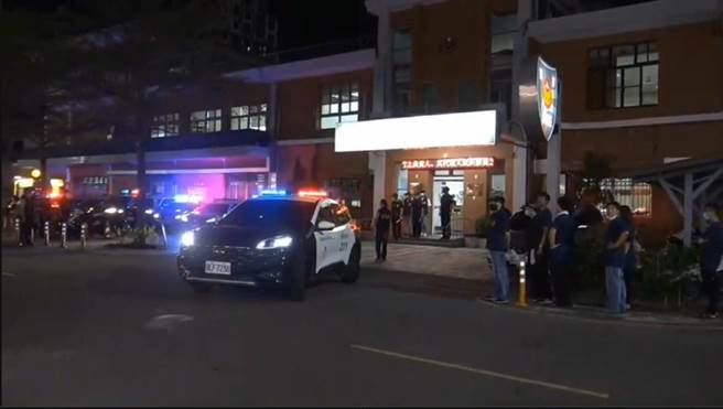 总计动员190名警力，扫荡临检县内疑有德州扑克赌场、电子游艺场、KTV、网咖、撞球场等青少年易聚集滋事的场所。（宜兰县警察局提供／吴佩蓉宜兰传真）