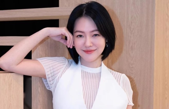 小S称在主持《康熙来了》时遇到难访的大咖演员，让她非常抓狂。(图/elephantdee)