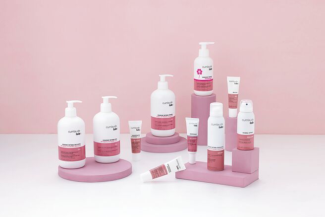 西班牙女性私密保养领导品牌「Cumlaude Lab珂瑈」与专业医护合作，推广私密保养的知识。图／业者提供