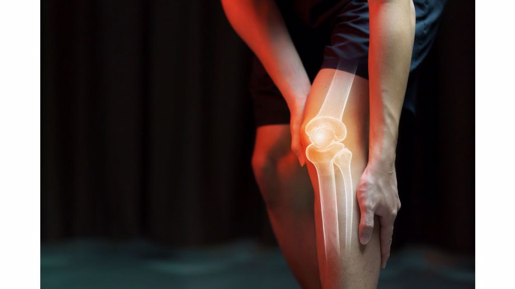 膝盖磨损造成的疼痛与行动不便，是常见的毛病。图/shutterstock(photo:ChinaTimes)