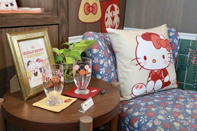 林百货卖到东京的商品还包括日本人气卡通人物的设计商品。（台南市政府提供／程炳璋台南传真）