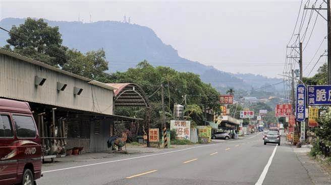 台南市政府办理关子岭市道172线拓宽工程，范围自172线及南93线交接处起至终点仙大路，总长度约1520公尺。（张毓翎摄）