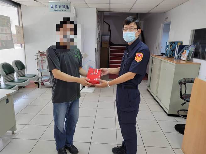 失主劉姓男子感謝警方協助。（警方提供）