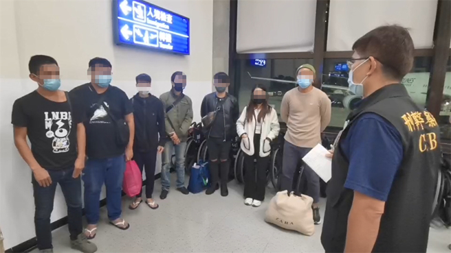 9名被害人15日下午送桃检。(翻摄照片)