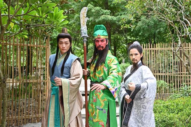 丁力骐在《少年关公！降肉！》饰演关羽。（三立提供）