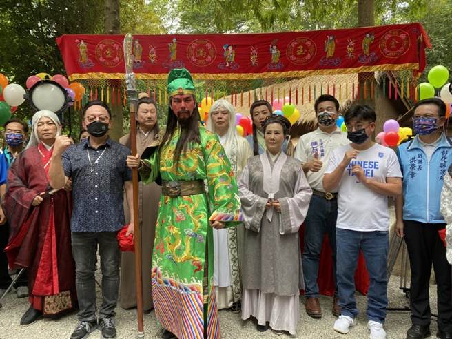 《少年关公！降肉！》举行开镜仪式。（三立提供）