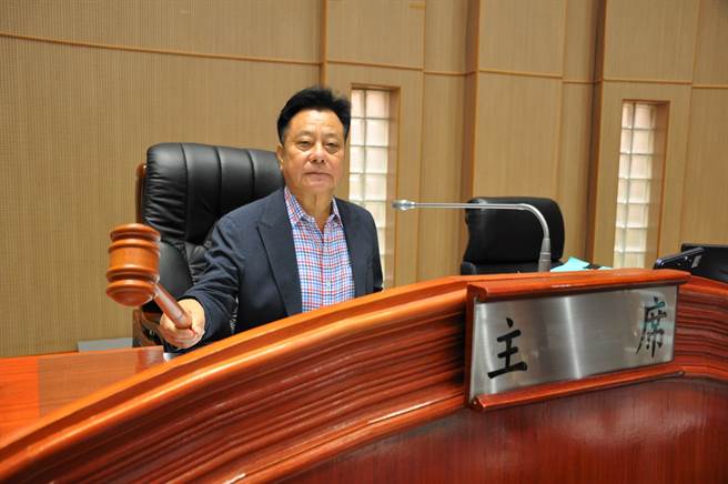 金门县议长洪允典连任六届议员，基层实力雄厚。（国民党提供）