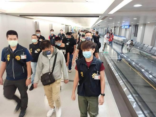 刑事局指出帮派份子企图扮演神鬼两角色，低估国人的智慧。（资料照）