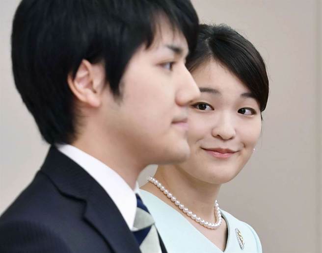 小室真子去年10月與丈夫小室圭登記結婚。(圖/中央社)