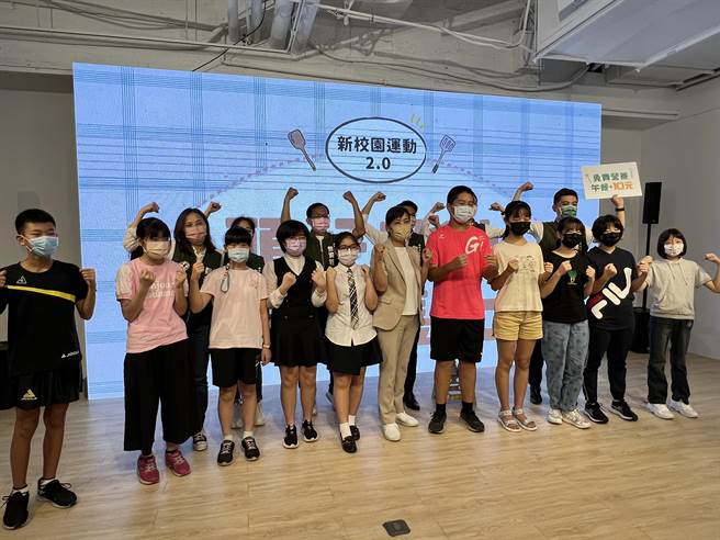 民进党新竹市长参选人沈慧虹16日针对营养午餐提出「提高校园厨房品质」、「提高营养午餐预算」双政见。（王惠慧摄）