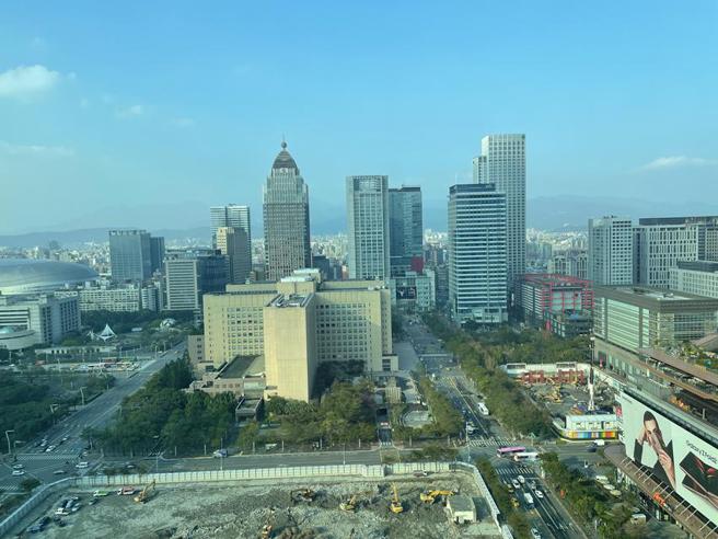 （在五大利多支撑下，台北市顶级办公市场严重缺货，空置率仅2.43％，供不应求。图／蔡惠芳）