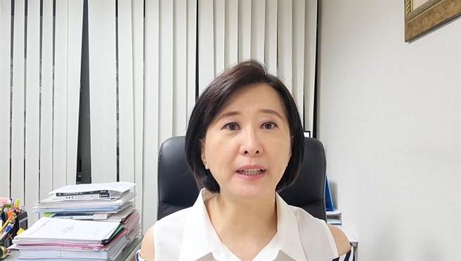 台北市议员王鸿薇痛批国安局长陈明通辞教职保官职。（台北市议员王鸿薇提供）