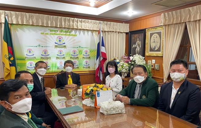 泰國高中聯盟對龍華科大優質辦學成果高度肯定。（校方提供）