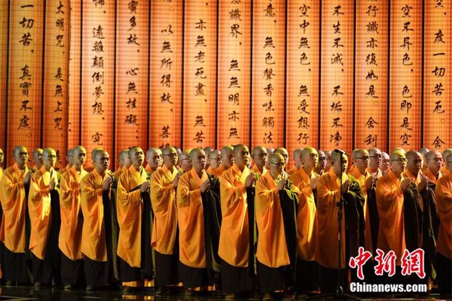 2018年10月29日，第五屆世界佛教論壇在福建省莆田市開幕。圖為論壇啟幕前舉行祈福大典。（中新社）