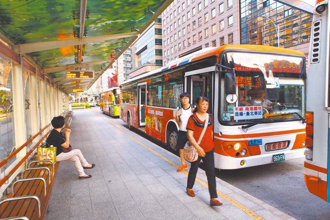 羅孝賢表示，運輸服務業強調的是「服務」兩個字，服務要有「溫度」。資料照片