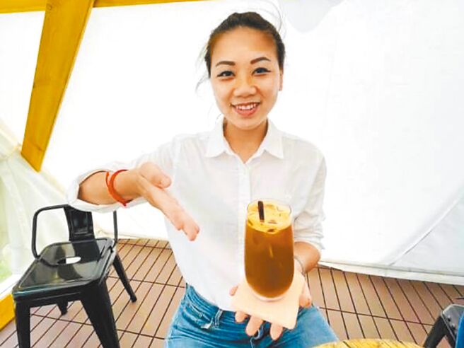 前新竹市长室秘书、新竹市议员参选人杨玲宜15日在脸书回应表示，过去已澄清过，如果有其他指教欢迎向法院提告。（摘自杨玲宜脸书／陈育贤新竹传真）