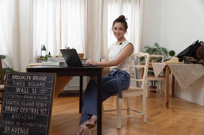 许蓝方经常在YT和大家分享性学知识。(图/翻摄自许蓝方博士 Dr. Gracie 脸书)
