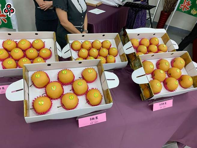 农委会今(17)日回应，中国大陆并未禁止黄金梨穗输出台湾，且来自中国大陆的黄金梨穗仅占总需求量不到2％，其余大多从日本进口。（本报系资料照）