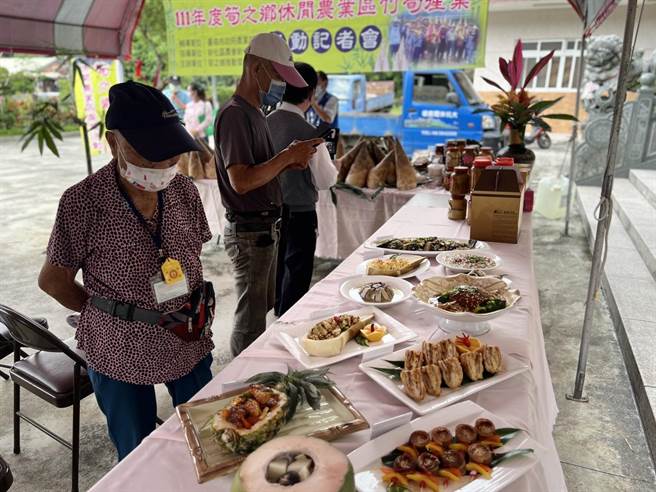 笋之乡休閒农业区推动委员会今天举办竹笋品尝会。(曹婷婷摄)