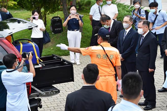 慈济捐海巡中分署急难行动救援车，增加救援的能量。(慈济慈善事业基金会公传处提供)