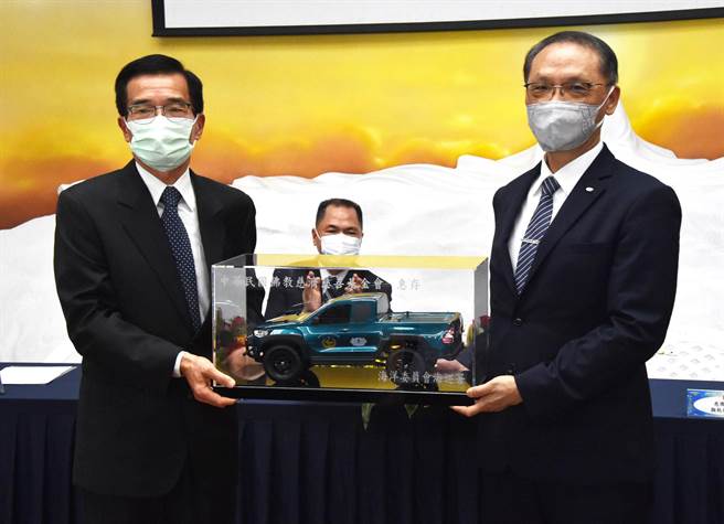 慈济捐海巡中分署急难行动救援车，增加救援的能量。(慈济慈善事业基金会公传处提供)