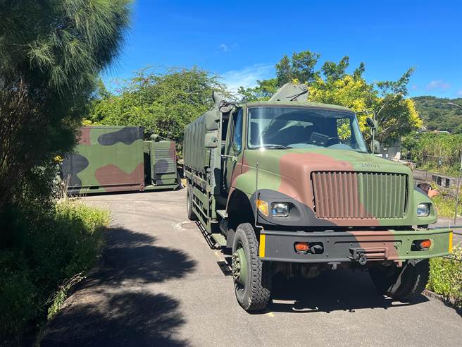 国军野战净水车进驻贡寮支援基隆水情。（陈彩玲摄）