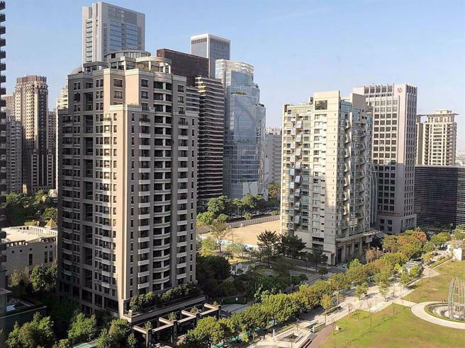 一名网友10年前入手的房子如今涨3倍，让她很震惊。(图/翻摄自中时新闻网)

