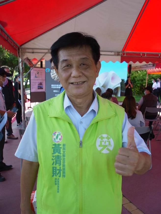 民进党徵召前云林县党部主委黄清财参选虎尾镇长，全县20乡镇市长人选就定位。（张朝欣摄）