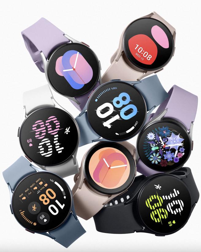 三星全新的Galaxy Watch5将推出蓝牙与LTE两种版本，各有44mm及40mm两尺寸，44mm共有冰川蓝、幻影黑、辰曜银 3色，定价9990元起；40mm则推出云雾粉、幻影黑、辰曜银 3色，定价8990元起。