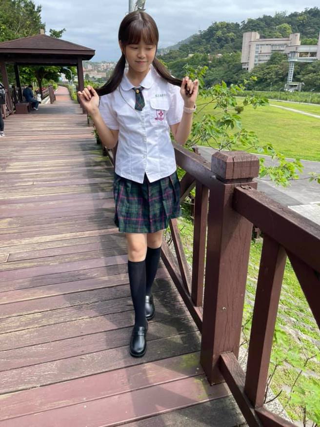 可愛的臉蛋與上甜美的歌聲，讓許多經紀公司都想與他簽約，更給與機會參與偶像劇及八點檔的演出。(凌巧芸提供)