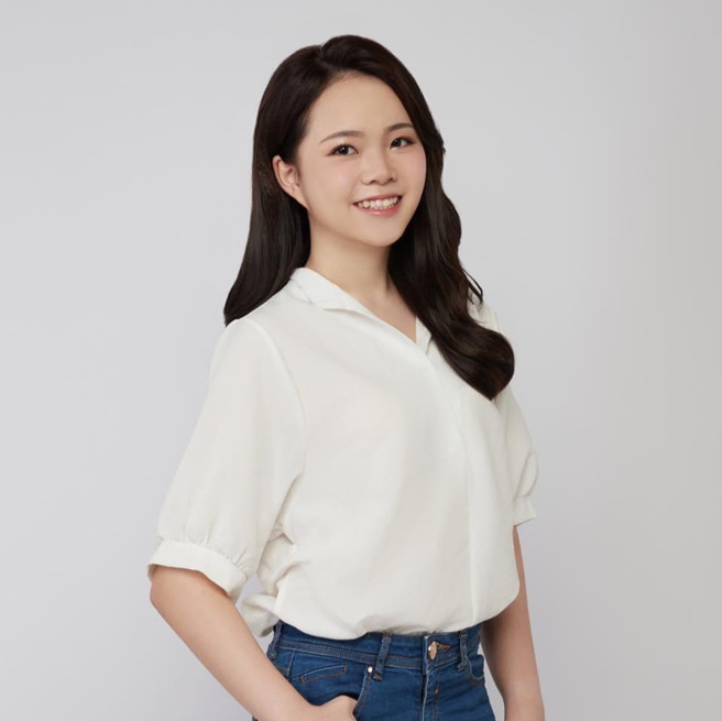 彰化市西區市民代表候選人凌巧芸今年才24歲，她在電視台藝能學院比賽脫穎而出，更曾演出過偶像劇及八點檔，但因有強烈服務鄉親的使命而放棄與電視台簽約，回鄉投入選戰。(凌巧芸提供)