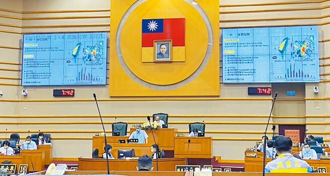 嘉義市政府工務處報告804暴雨造成多處積淹水事件。（廖素慧攝）