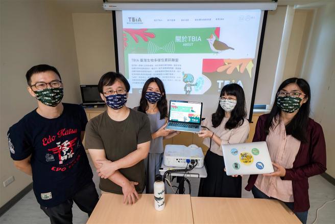 TBIA秘書處成員，來自公部門的他們，以公民參與的精神推動公部門的開放資料。(林旻萱攝)