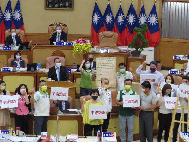 绿营新北市议员要求市长侯友宜签署「做好做满声明」。（本报资料照 / 叶德正摄）