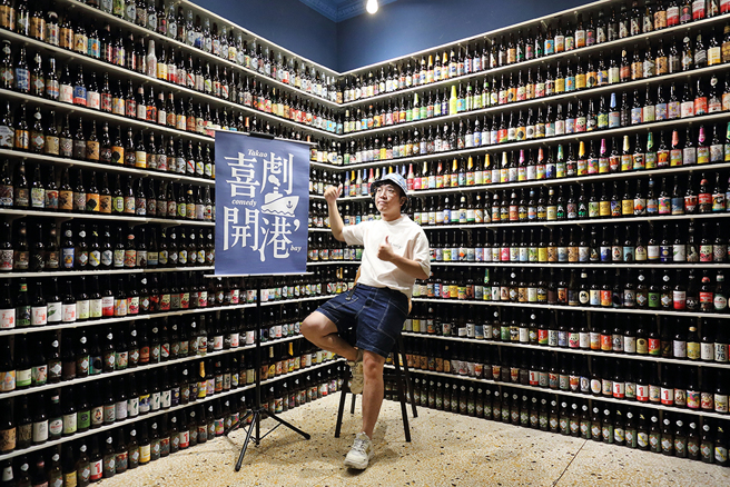 喜剧开港成立2年来，已成为高雄独树一格的喜剧品牌！创办人阿海期许自己更努力深耕高雄，让更多人看到。(摄影/Carter)