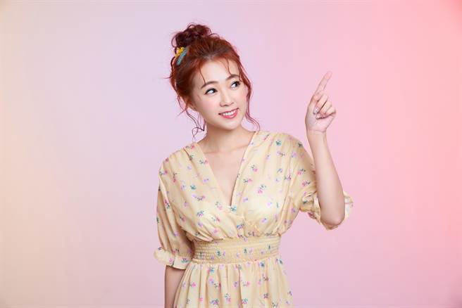 丫頭詹子晴是演藝圈的副業女王。（17LIVE提供）