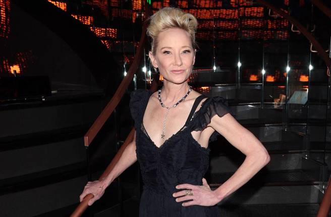 安海契因自撞车祸不治身亡。(图／达志影像)